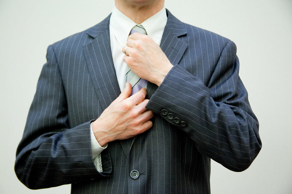 Mastering the Interview: A Guide to Professional Attire for Corporate Success