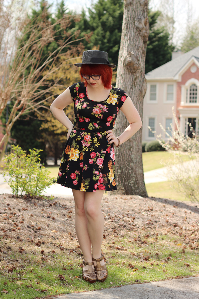 File:Black Hat, Floral Print Skater Dress, and Bronze Shoes (17224741516).jpg