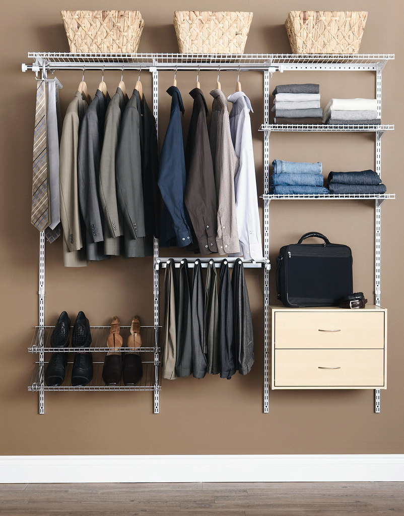 Rubbermaid HomeFree series closet system