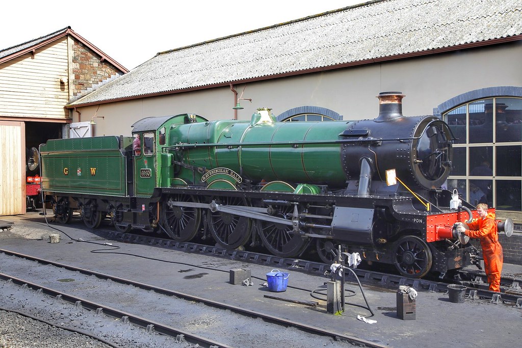 Stream trains in Minehead