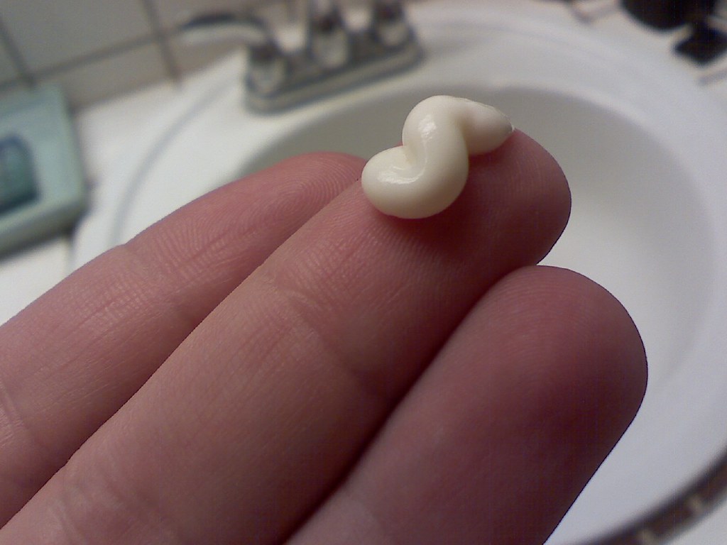 Soothing 24hr moisture...