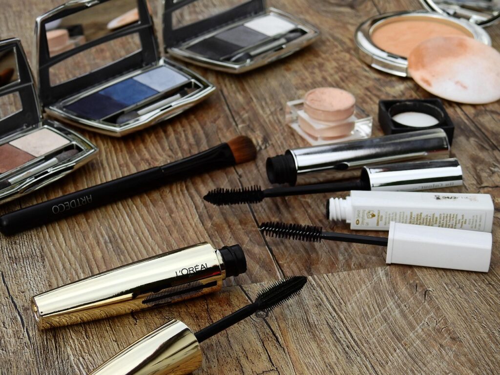 cosmetics, make up, beauty, colour, powder, rouge, eye shadow, schmink brush, paint brush, mascara, eyebrow, eyelashes, mascara, mascara, mascara, mascara, mascara