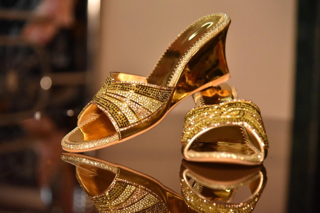 gold, luxury, fashion, shining, decoration, sandal, female, celebration, golden, brown celebrate, sandal, sandal, sandal, sandal, sandal
