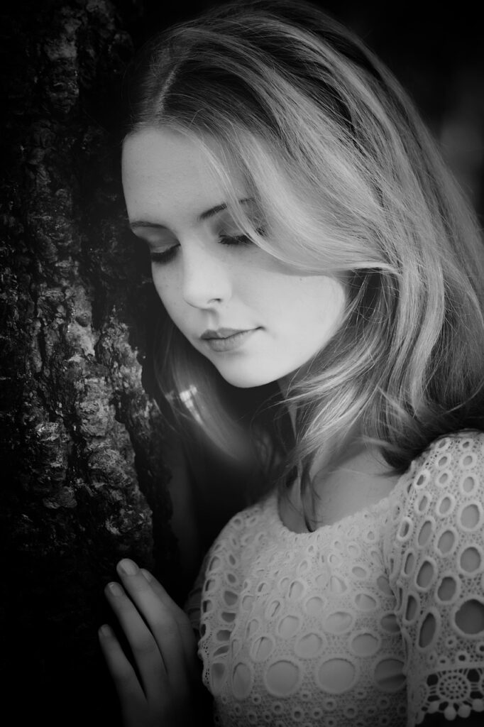 girl, beauty, woman, portrait, model, hair, face, female, love, thinking, moody, pensive, thoughtful, young, black and white, gray love, gray thinking, gray beauty, gray model, gray hair, gray think, woman, woman, woman, woman, woman, thinking, moody, pensive