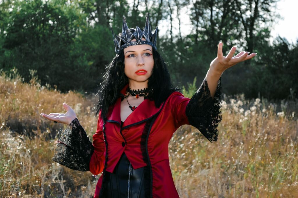 woman, queen, witch, wicked, evil, magical, mystical, enchanted, pose, beautiful, pretty, caucasian, portrait, queen, witch, witch, witch, witch, witch, wicked