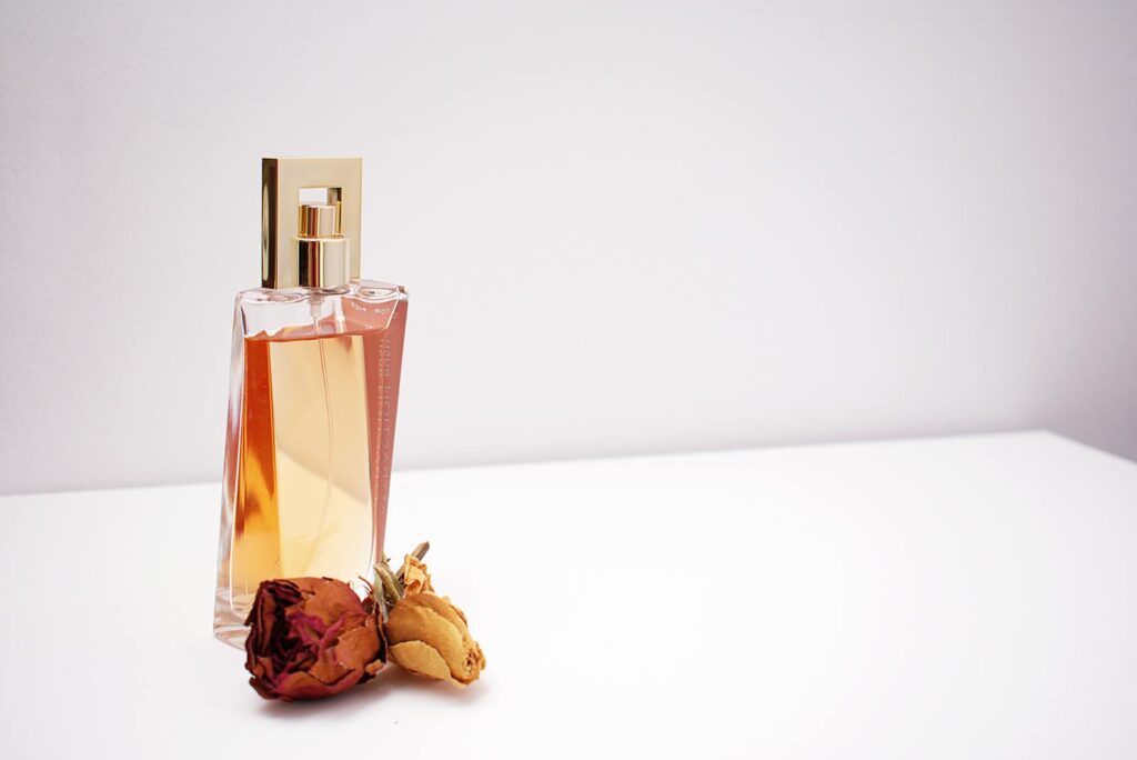 Smell Like a Star: Fragrances to Capture Your Favorite Celeb’s Essence