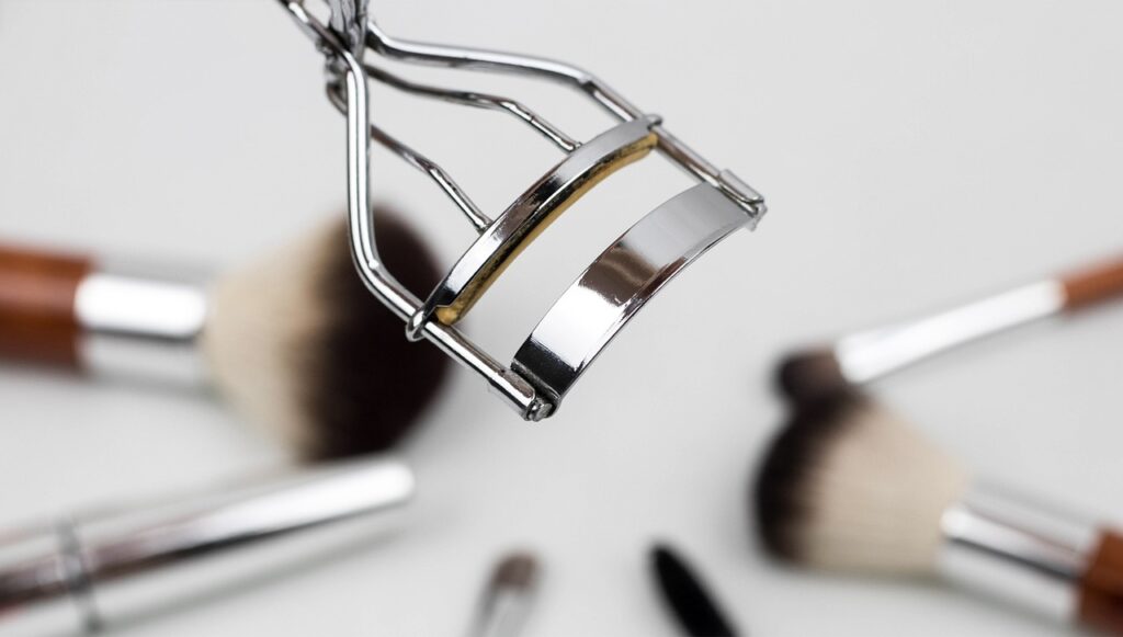 eyelash curler, eyelashes, makeup utensils, make up, beauty, cosmetics, eyes, eyelash curler, eyelash curler, eyelashes, eyelashes, eyelashes, make up, make up, make up, make up, make up