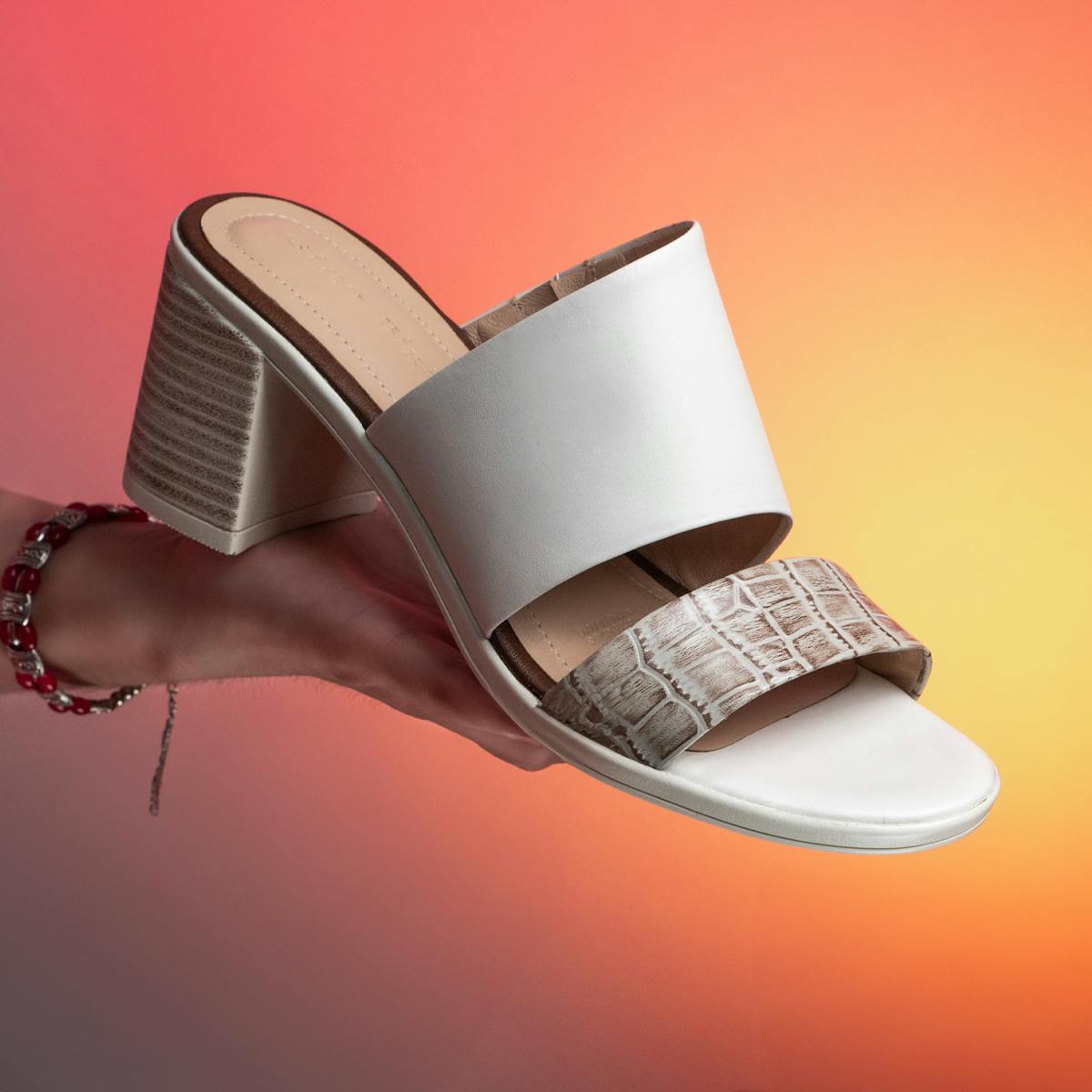 Mini Dress & Shoe Harmony: Stylish Combos for Every Vibe
