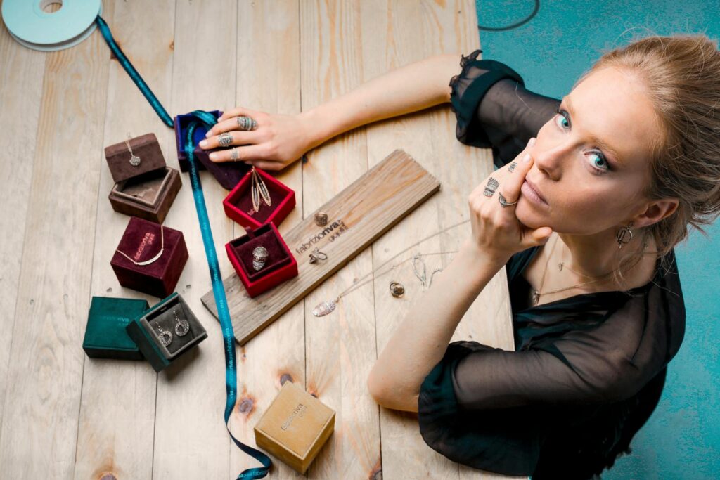 11 Creative Ways to Repurpose Broken Jewelry into Stunning New Creations