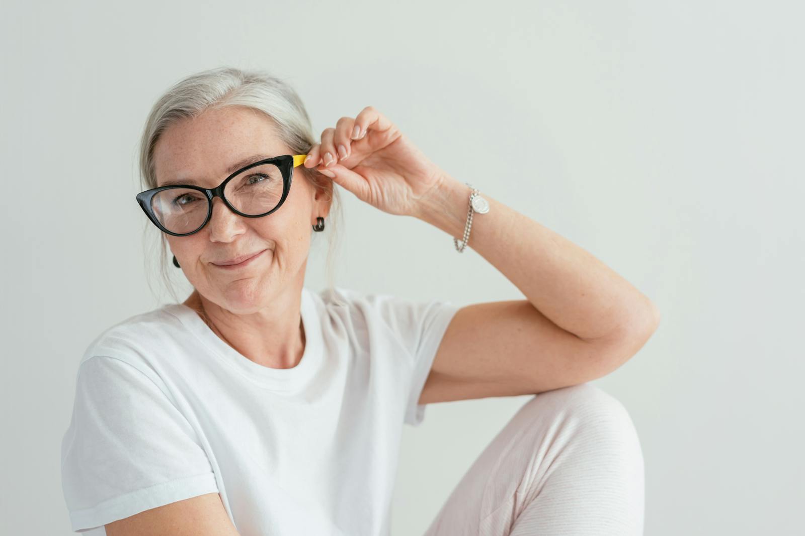 Incredibly Comfortable Outfits That Make You Look Chic After 60
