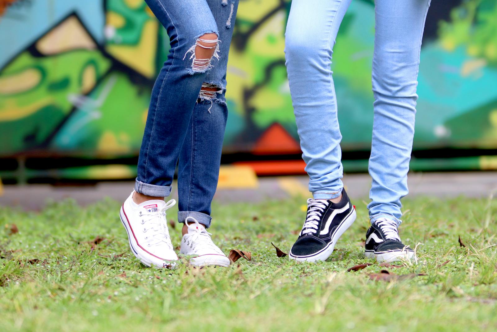 Decoding the Denim Landscape: Must-Try Jeans and Top Picks From Fashion Experts