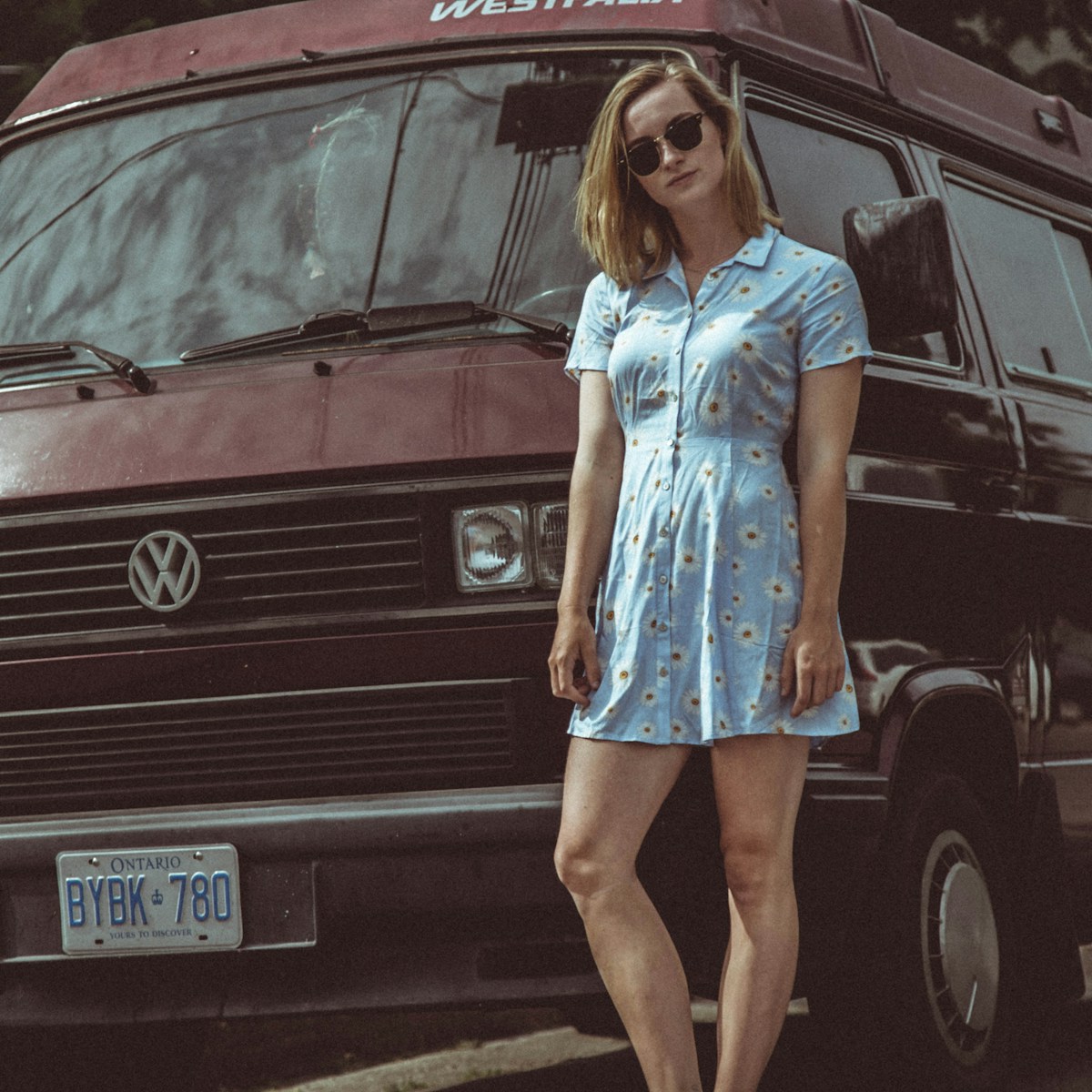 Im 52: 15 Best Ways to Dress Petite with an Hourglass Shape