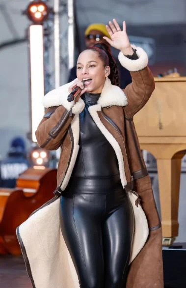 Alicia Keys Makes Suede the Hottest Summer Trend