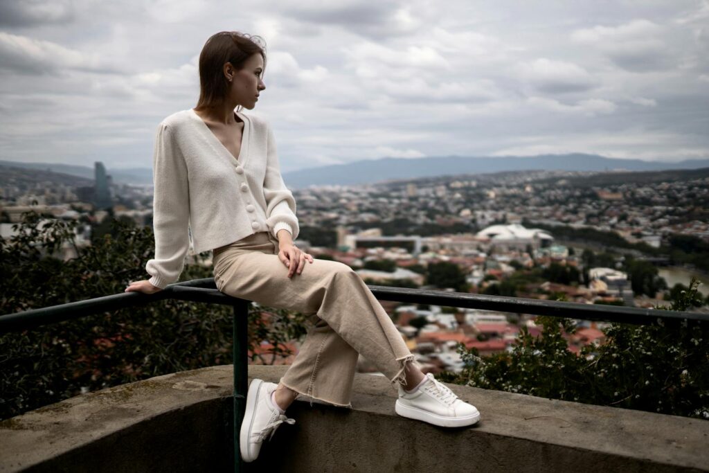 Cool and Casual White Sneaker Outfits to Rock This Summer