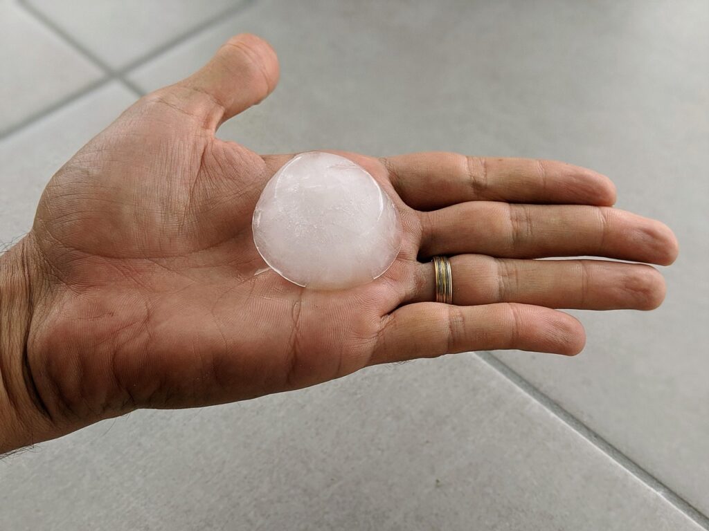 hand, ice cube, ice, ice cubes, the water, cool, costs, frozen, solid, melt, hand, ice cube, ice cube, ice cube, ice cube, ice cube, ice cubes, ice cubes, ice cubes, ice cubes, ice cubes