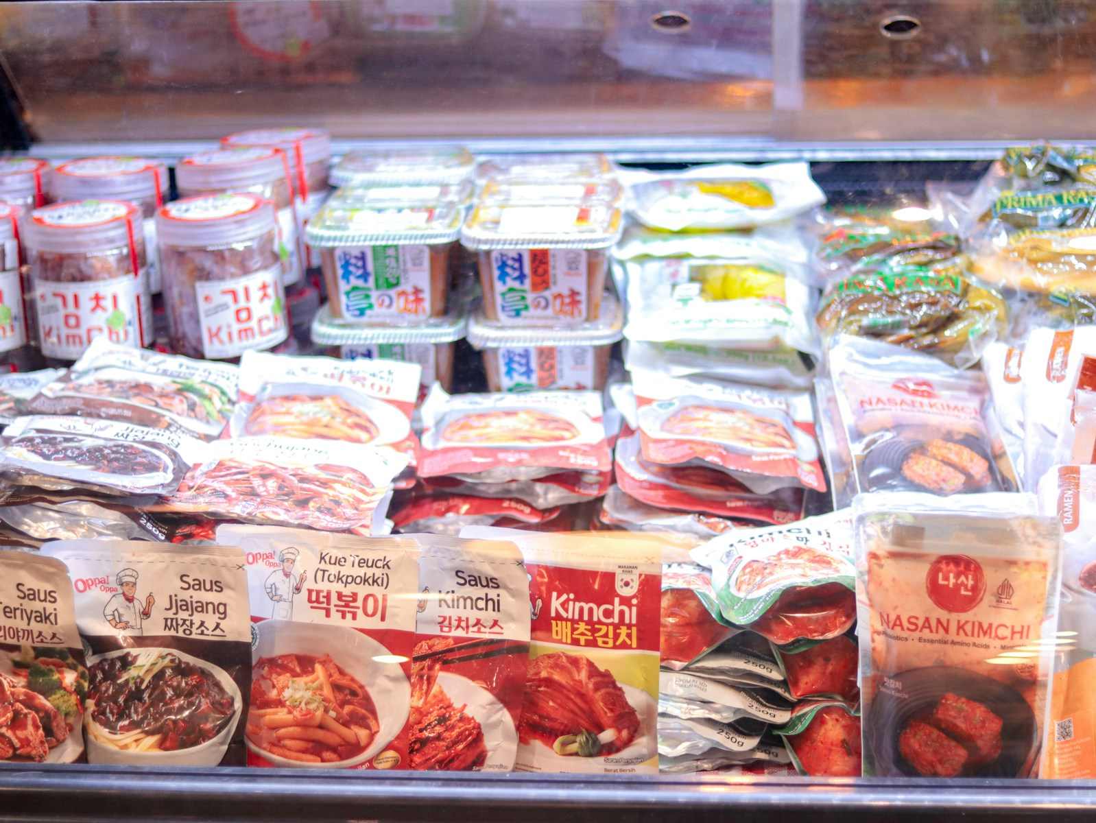 Remember These? Discontinued Food & Drink Items We Still Miss (And Can’t Buy)