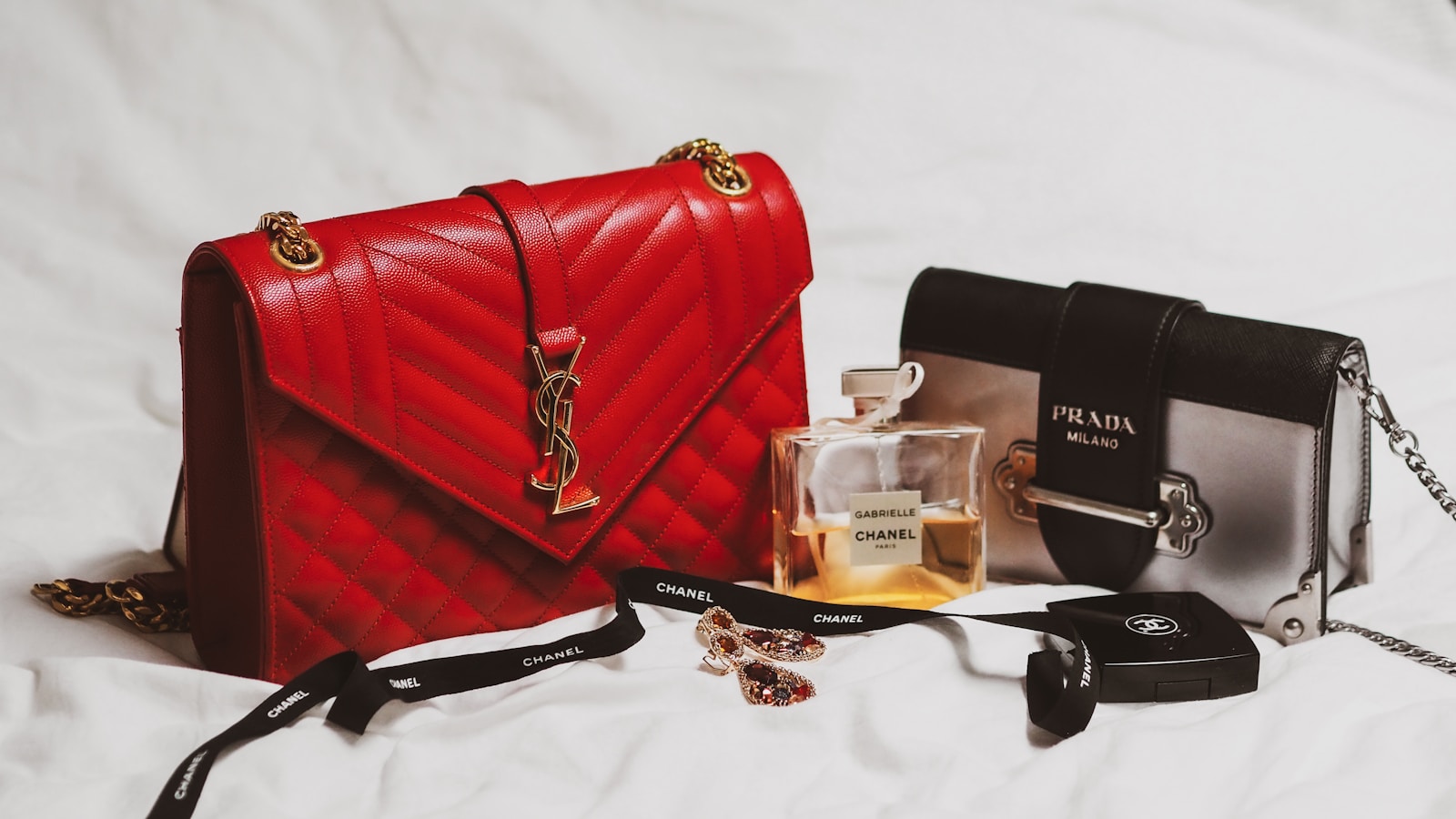 Elevate Everything: Designer Bags That Stand the Test of Time