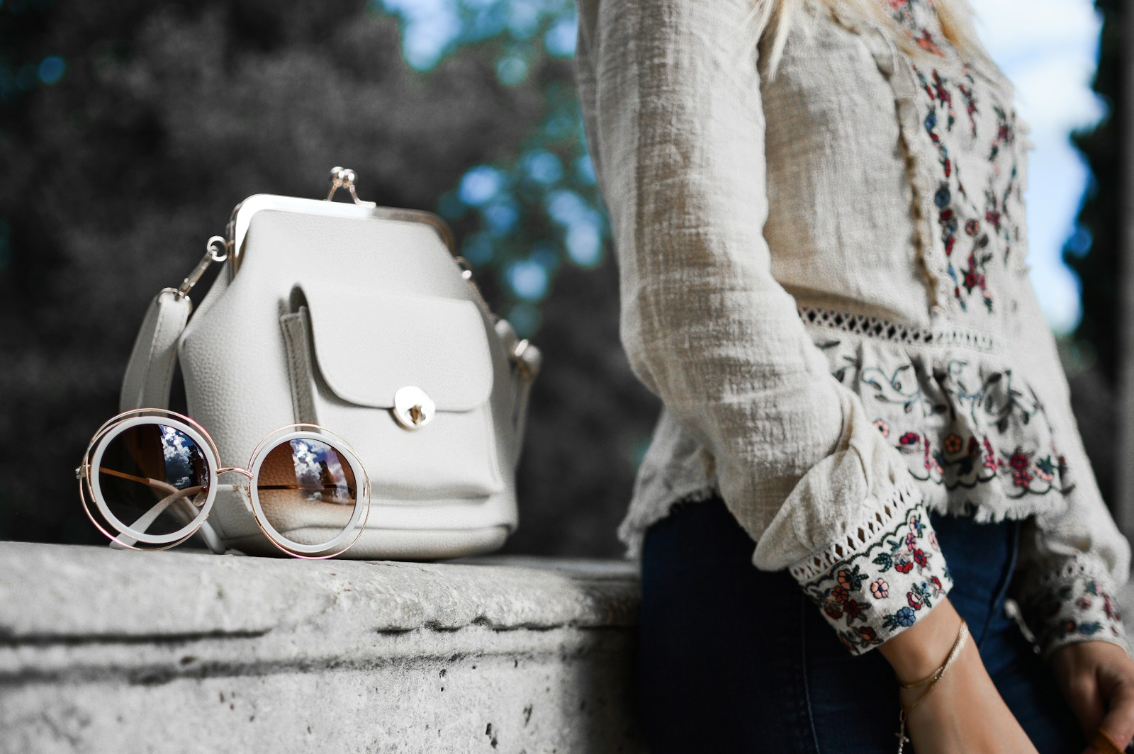 Uncomplicated Chic: Spell Sophistication Without the Fuss