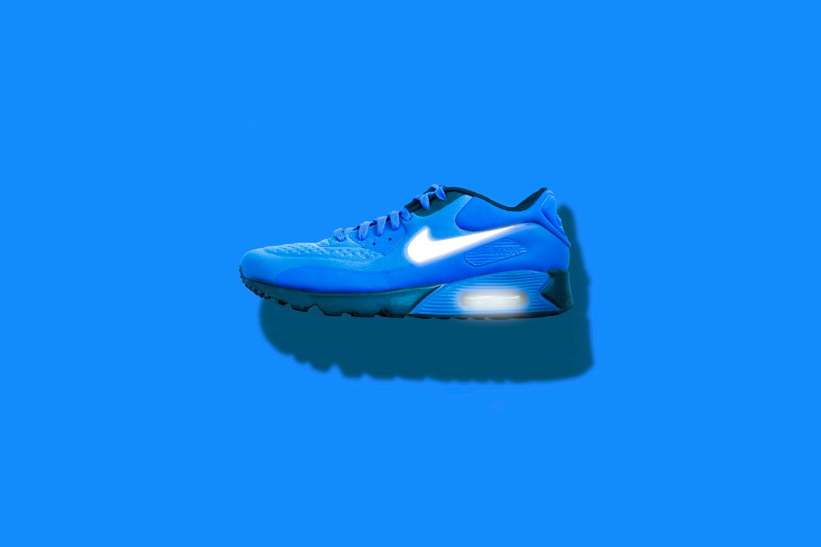 Step Out in Comfort and Style: Top Walking Shoes Experts Swear By