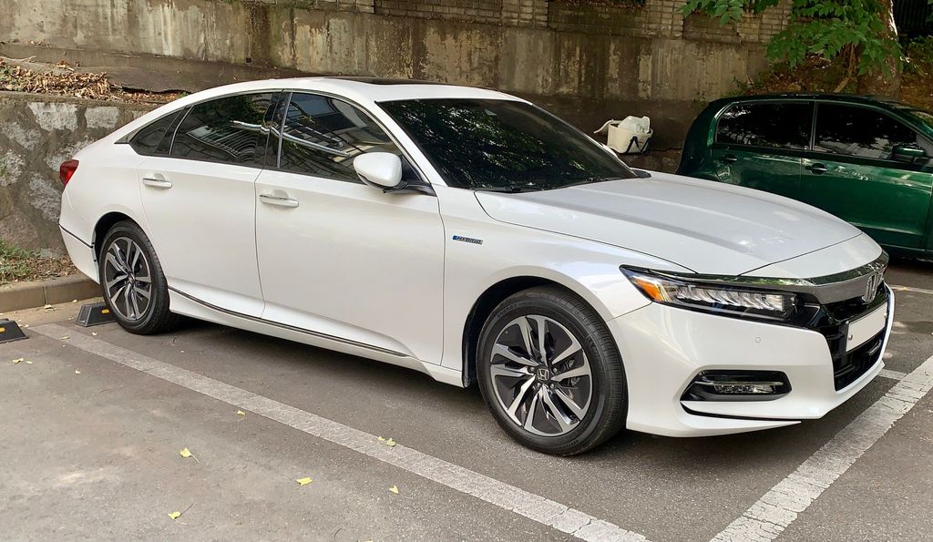 0 Honda Accord Hybrid (2017)