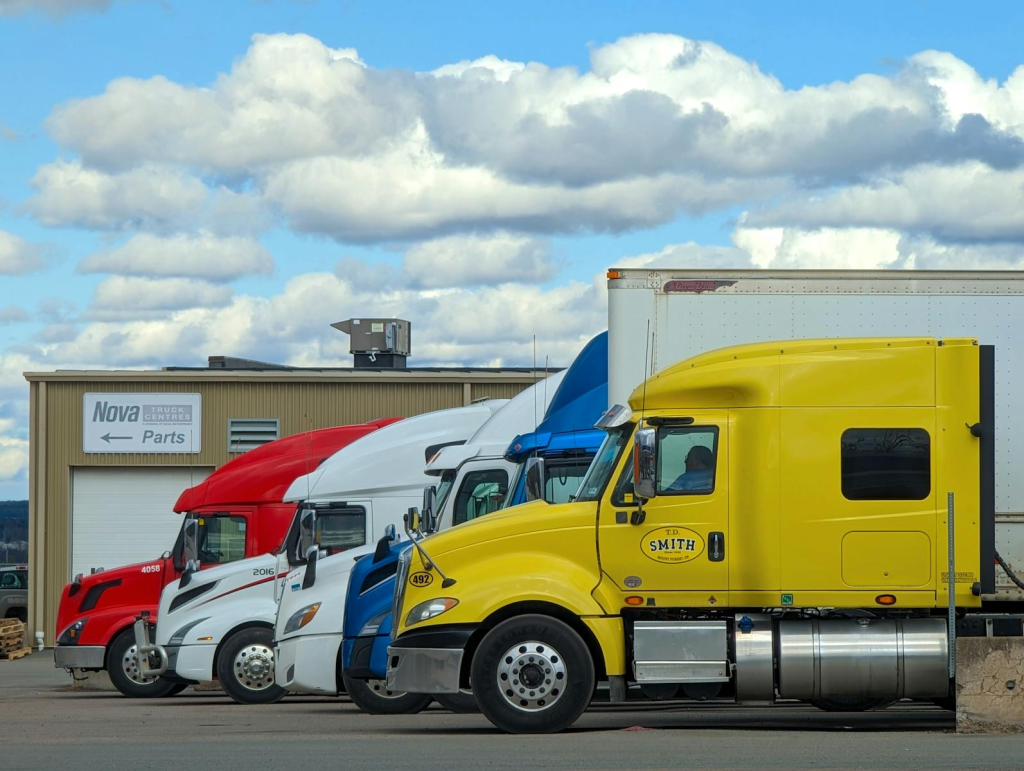 US Trucking Industry Grapples with Slowdown as Tariffs Bite, Eyes Tax Reform for Relief