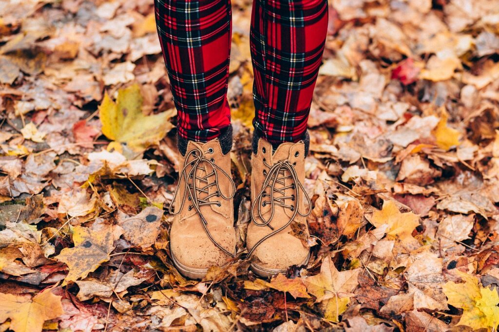 autumn, boots, dry leaves, fall, feet, footwear, nature, leaves, outdoors, brown leaves, fallen leaves, brown shoes, brown boots, shoes