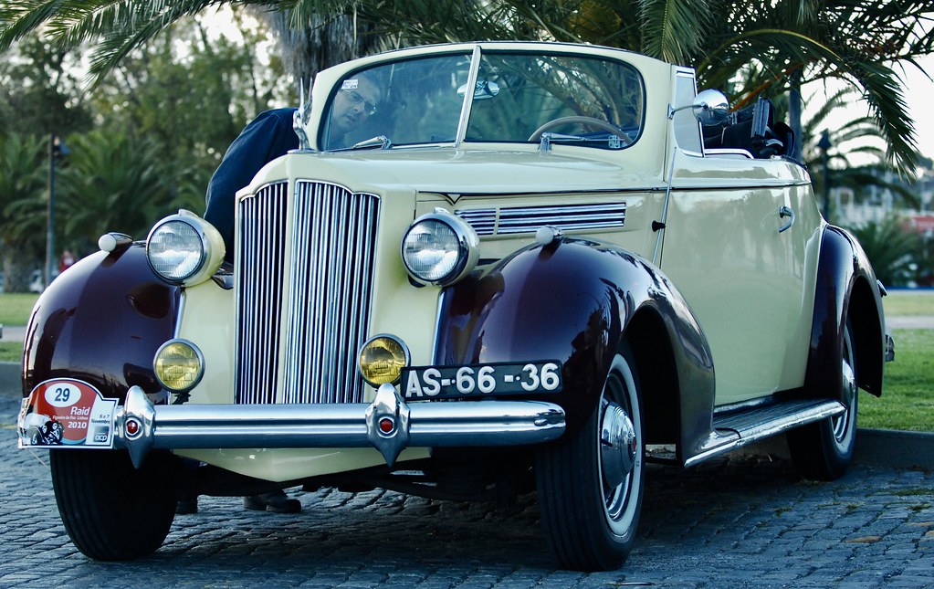 1939: Packard 120
