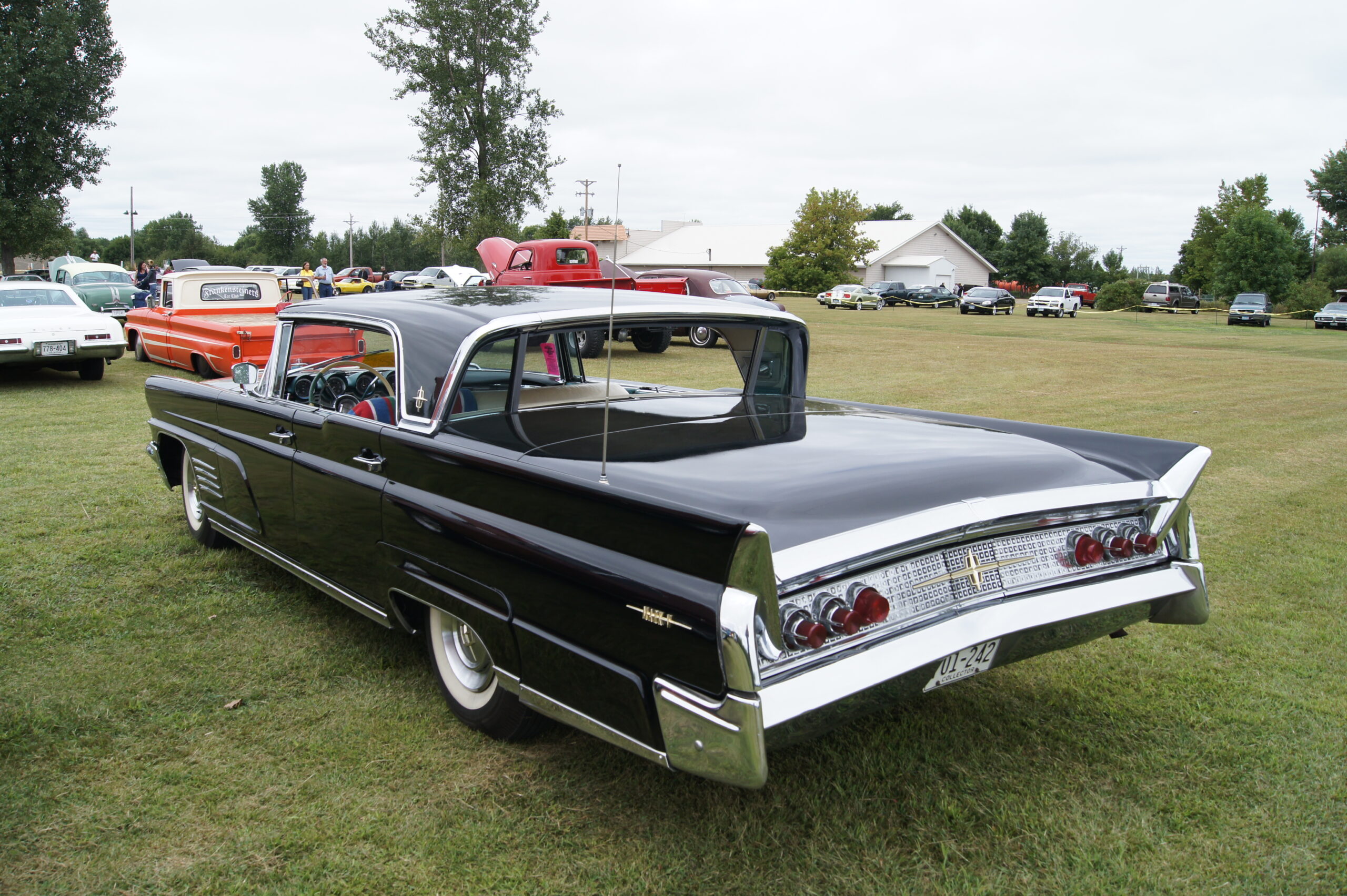 1960 Lincoln Continental Mark V (9687905591)