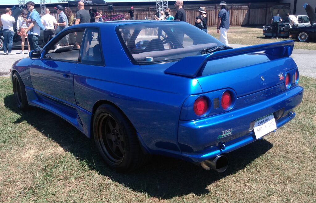 1990 Nissan Skyline R32 GT-R rear