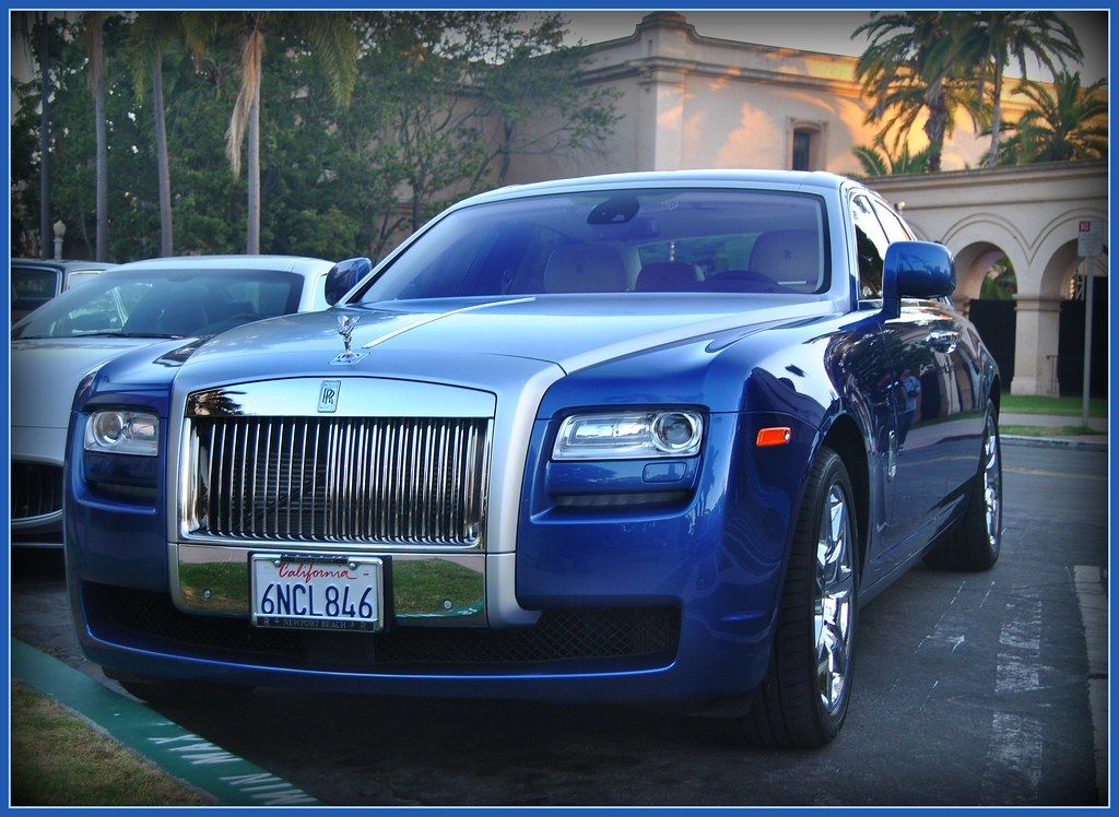2011 Rolls-Royce Ghost ( 4 Views )