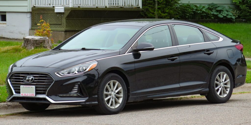 2018 Hyundai Sonata GL in Phantom Black, front left, 2024-06-07
