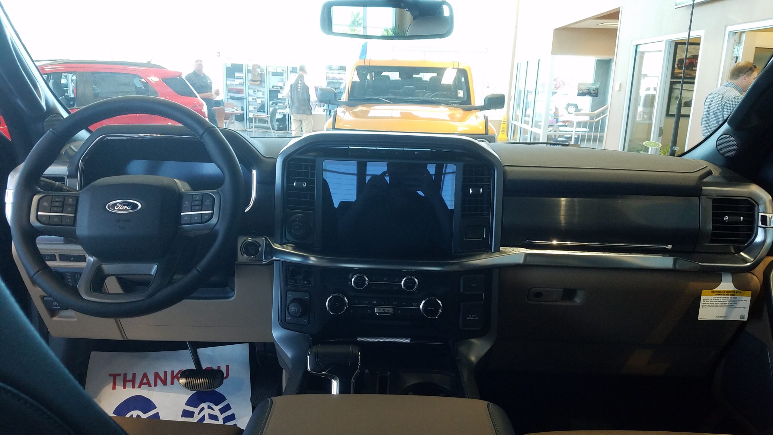 2022 Ford F-150 interior