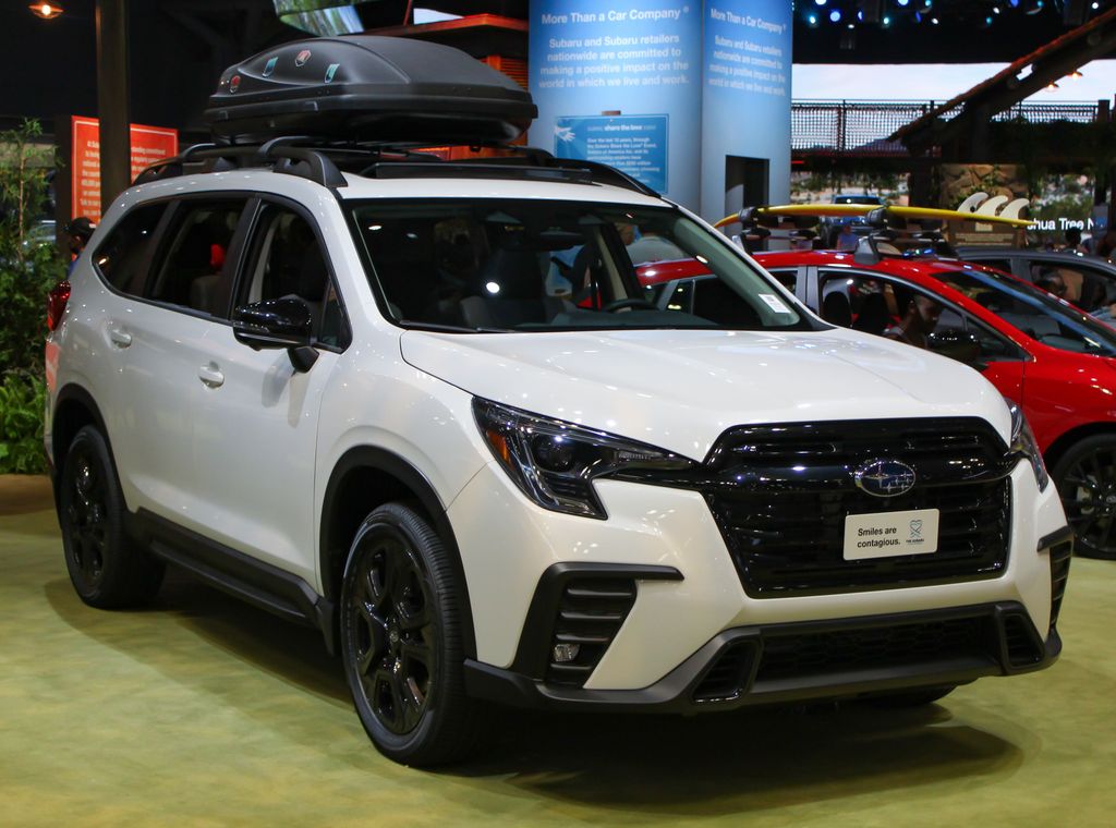 2023 Subaru Ascent, front NYIAS 2023