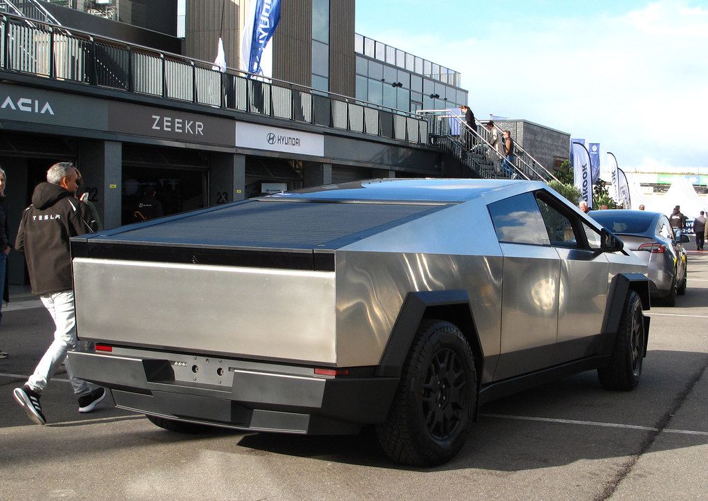 2024 Tesla Cybertruck