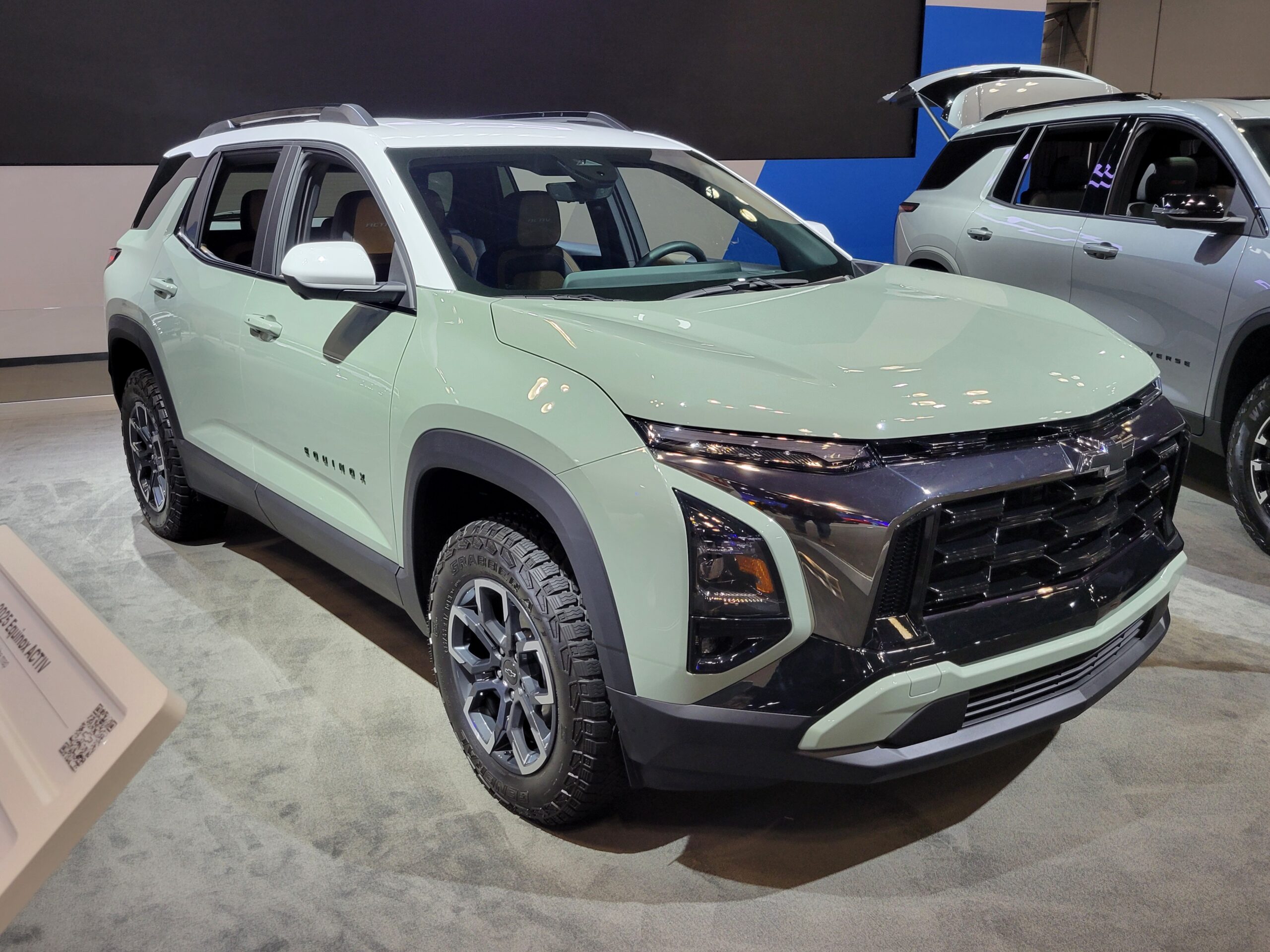 2025 Chevrolet Equinox Activ (United States) front view
