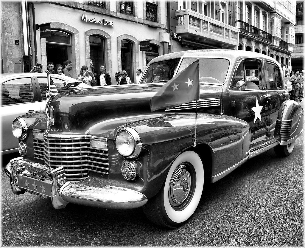 2249-Cadillac Fleewood 60S (1941)