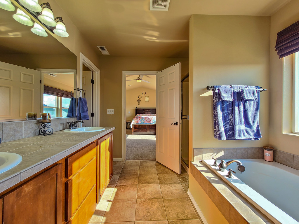 5112 Lucena Drive Pasco WA 99301