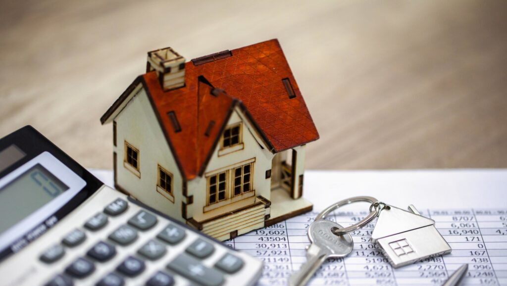 Smart Borrowing: 12 Common Mistakes to Avoid When Using a Home Equity Line of Credit (HELOC)