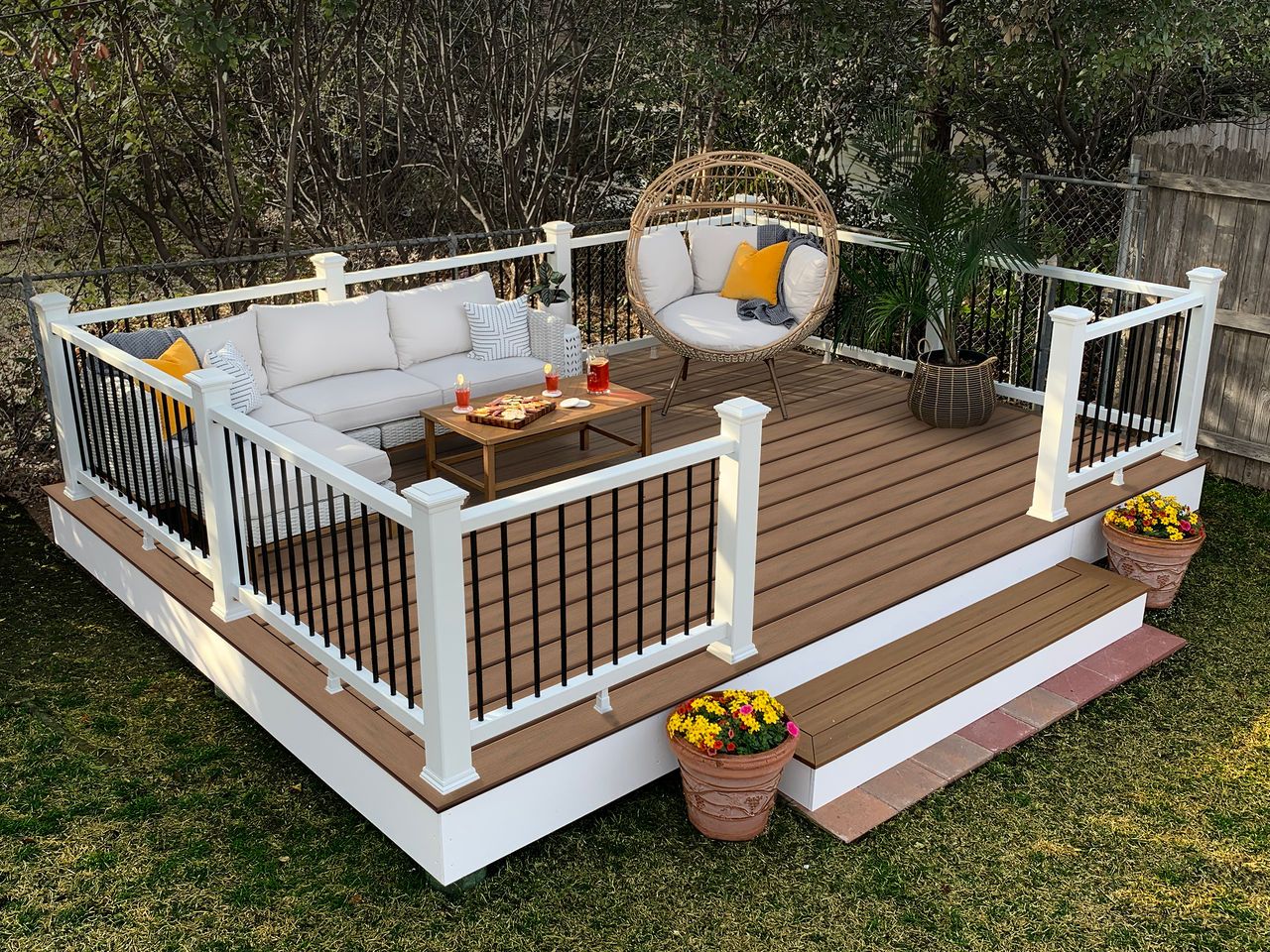 A Deck promenade deck