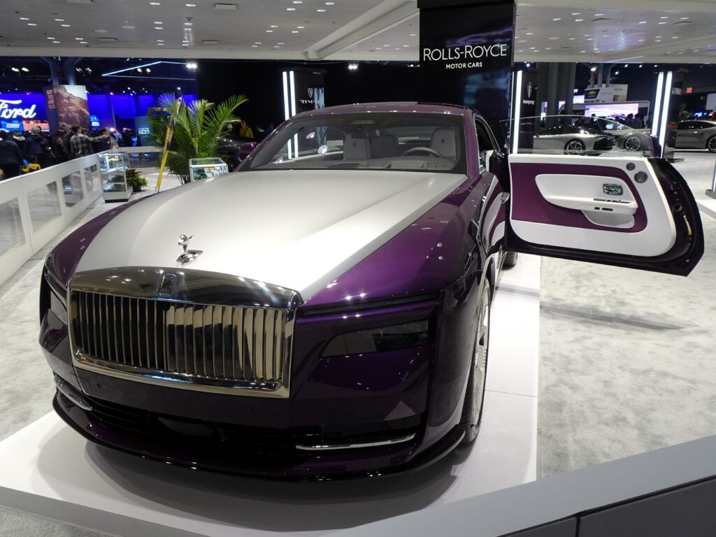 Inside the 0K Rolls-Royce Spectre: Is This The Ultimate Electric Luxury Car?