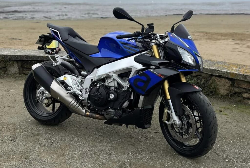 Aprilia Tuono V4 1100 2015 bleue