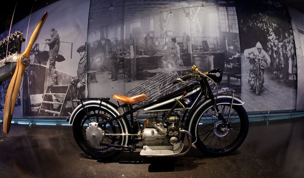 BMW MOTORCYCLE | 1923 BMW R32 | 111007-3131-jikatu