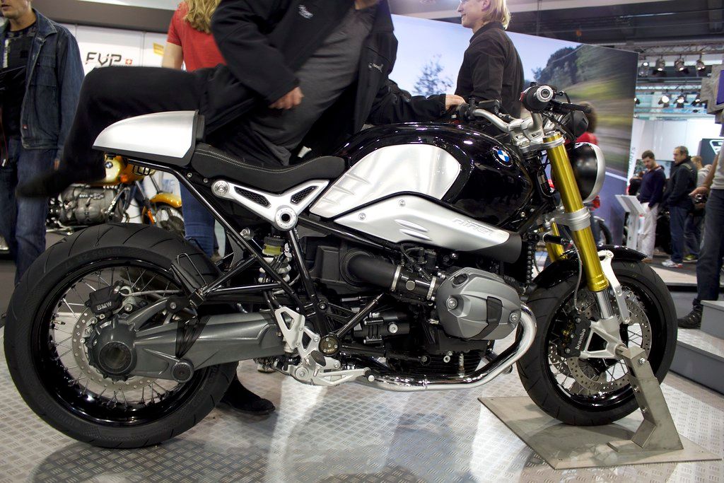 BMW R nineT