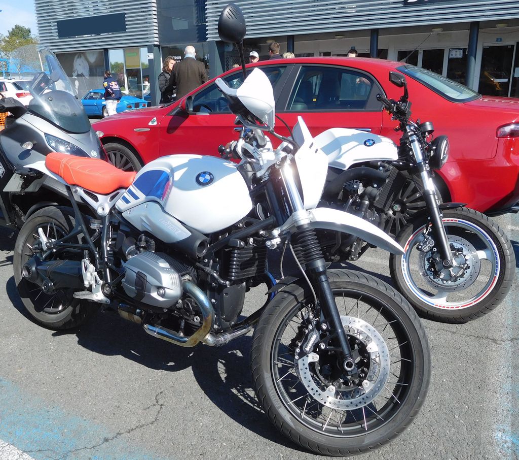 BMW R nineT Urban GS (1)