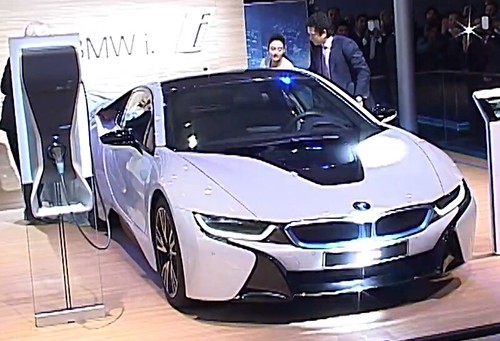 BMW i8 Plug-in Hybrid Electric Car Uncovered by Sachin Tendulkar at Delhi Auto Expo 2014