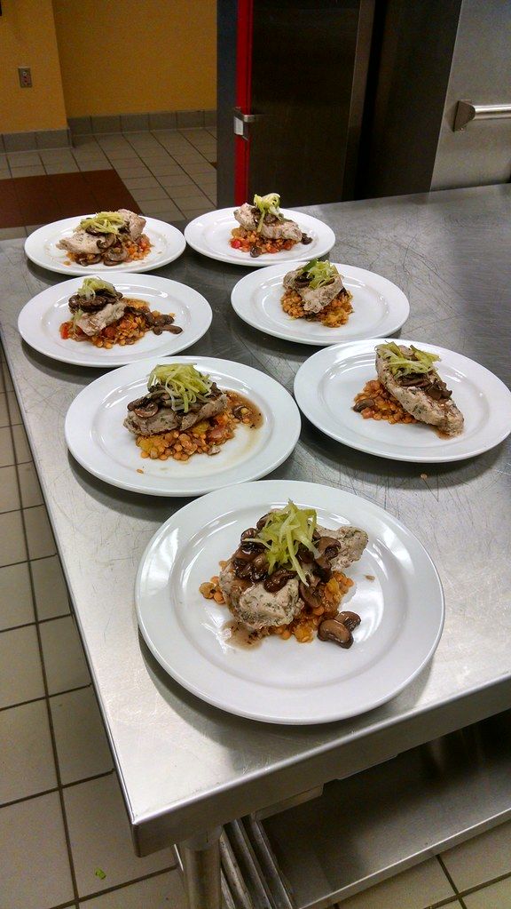 'Must' as a Social Obligation: Connecting Through Shared Culinary Experiences