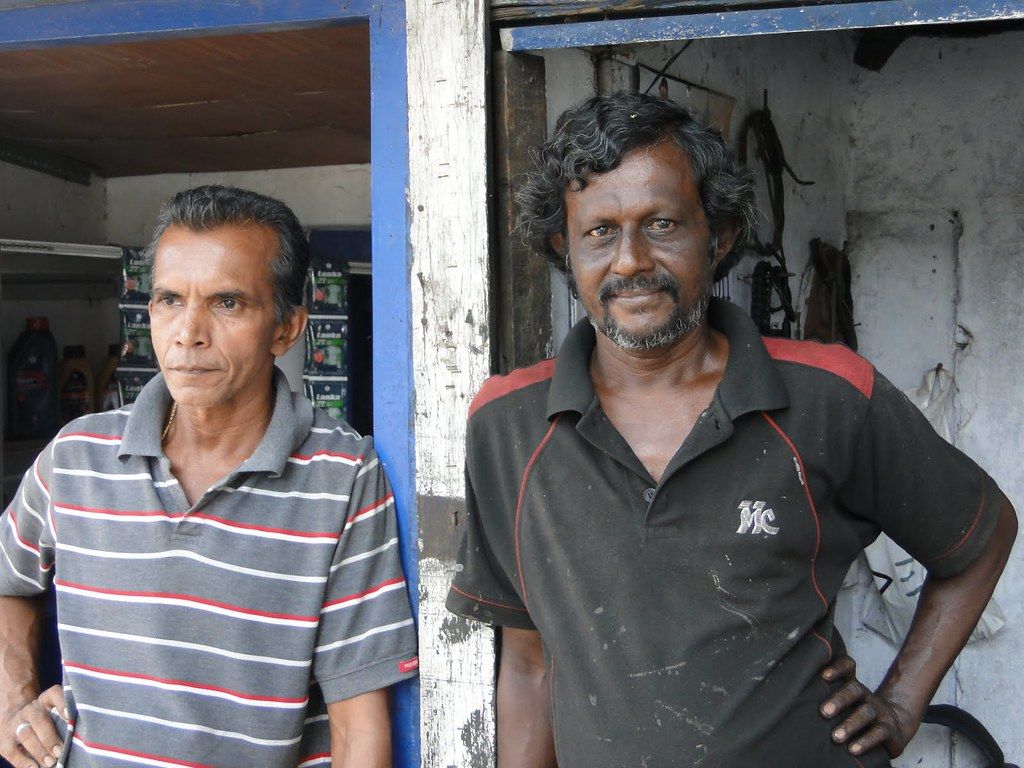 Car Mechanics - Colombo - Sri Lankanics