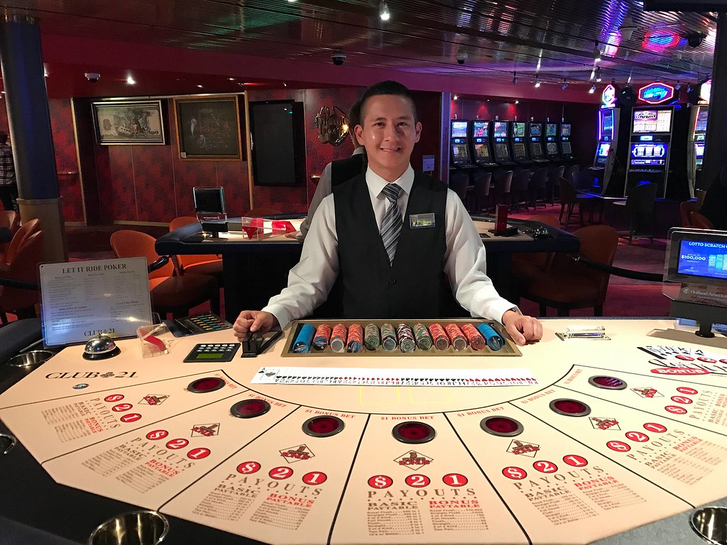 Casino-dealer