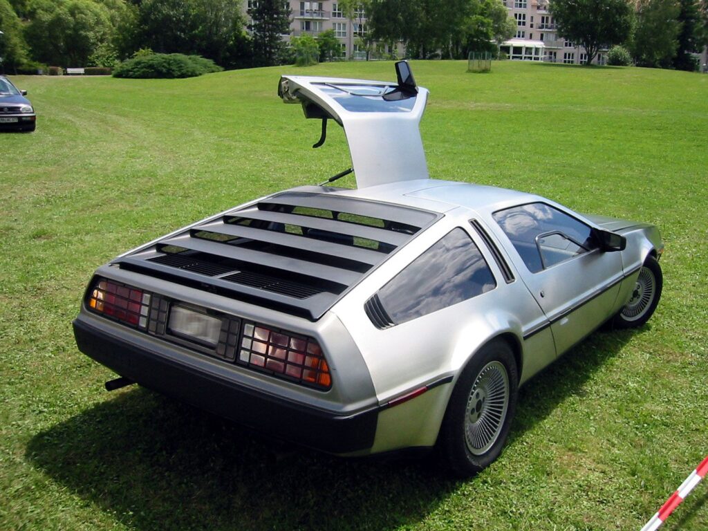DeLorean DMC-12