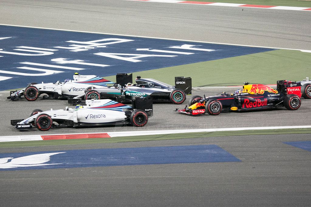 F1 race - Ricciardo clearly damaged